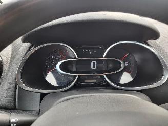 Renault Clio Renault Clio Estate 0.9 TCe Expression 114000km 1e eigenaar nwe APK picture 11