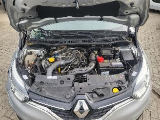 Renault Captur AUTOMAAT 1.2 TCe Bose 80 d km  RIJDBAAR picture 21