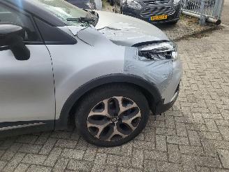 Renault Captur AUTOMAAT 1.2 TCe Bose 80 d km  RIJDBAAR picture 19