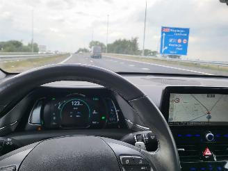 Hyundai Ioniq Hyundai IONIQ 1.6 GDi PHEV PLUG IN HYBRIDE Comfort picture 3
