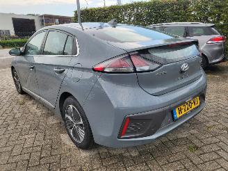 Hyundai Ioniq Hyundai IONIQ 1.6 GDi PHEV PLUG IN HYBRIDE Comfort picture 6
