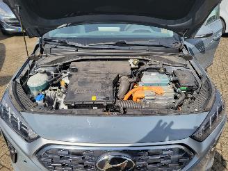 Hyundai Ioniq Hyundai IONIQ 1.6 GDi PHEV PLUG IN HYBRIDE Comfort picture 18