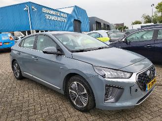 Schadeauto Hyundai Ioniq Hyundai IONIQ 1.6 GDi PHEV PLUG IN HYBRIDE Comfort 2020/8