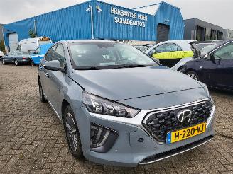 Hyundai Ioniq Hyundai IONIQ 1.6 GDi PHEV PLUG IN HYBRIDE Comfort picture 17