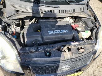 Suzuki Swift Suzuki Swift 1.6 Sport COOL picture 16