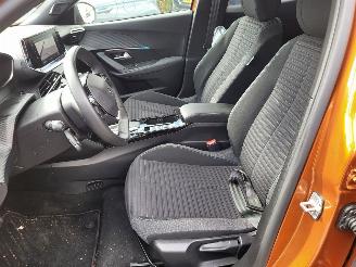 Peugeot e-2008 Peugeot e-2008 EV Style 50 kWh rijdbaar rijbereik 335 km nieuwprijs  € 40000 picture 6