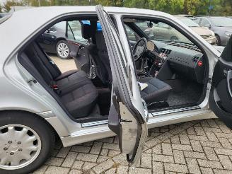 Mercedes C-klasse C180 ELEGANCE 2E eigenaar YONGTIMER picture 13