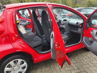 Peugeot 107 107 1.0-12V XS AUTOMAAT  66000 KM picture 18