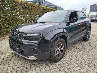 Unfallwagen Jeep Avenger Jeep AVENGER Summit 54 kWh raqnge 400 KM NWprijs €44000 2024/7