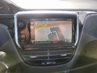 Peugeot 2008 AUTOMAAT  2008 1.2 PureTech Allure 1e eigenaar DE MOOISTE VAN NEDERLAND picture 14