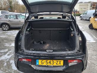 BMW i3 i3 S 120Ah 42 kWh RoadStyle Edition 1 van 1000 nwprijs € 50000.- picture 15