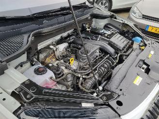 Skoda Karoq Karoq 1.5 TSI ACT Business Edition Plus rijdbaar nwpr € 44000 picture 28