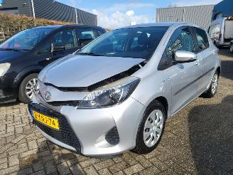 Toyota Yaris autom  1.5 Full Hybrid Aspiration 68000 km !! picture 17