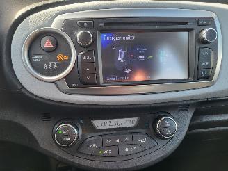 Toyota Yaris autom  1.5 Full Hybrid Aspiration 68000 km !! picture 12