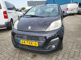 Peugeot 107 Peugeot 107 1.0 Active goed rijden en goede airco picture 7
