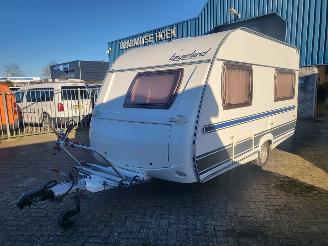 Tweedehands caravan Beyerland  VITESSE 406B met nieuwe voortent en alle benodigtheden om direct te camperen. 2004/7