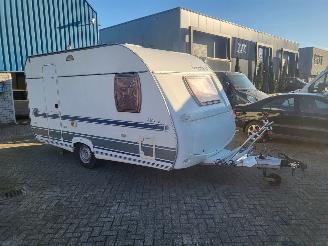 Beyerland  VITESSE 406B met nieuwe voortent en alle benodigtheden om direct te camperen. picture 2