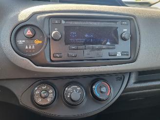 Toyota Yaris 1.0 VVT-i Active  Cool 5drs  rijdbaar picture 13