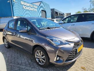 Toyota Yaris 1.0 VVT-i Active  Cool 5drs  rijdbaar picture 16