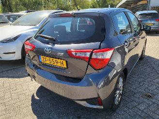 Toyota Yaris 1.0 VVT-i Active  Cool 5drs  rijdbaar picture 19