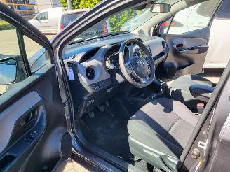 Toyota Yaris 1.0 VVT-i Active  Cool 5drs  rijdbaar picture 7