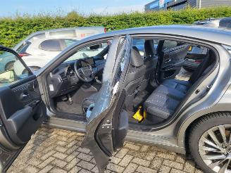 Lexus ES Lexus ES 300 hybride President Line  nwpr € 78000 picture 17