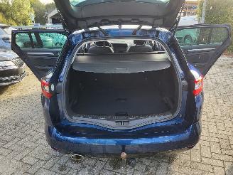 Renault Mégane Estate 1.3 TCe Bose  rijdbare motorschade picture 25