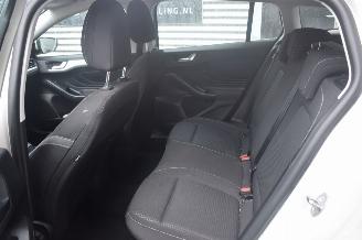 Ford Focus 1.0 Ecoboost Edition Business 125Pk *Navi/Clima/Stoelverwarming picture 6