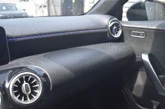 Mercedes A-klasse 180 D Business Solution AMG 116Pk *Navi/Clima/Camera/Stoelverwarming picture 14
