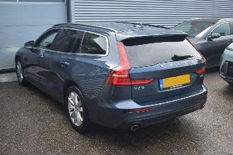 Volvo V-60 2.0 B3 Momentum Business 163Pk *Navi/Clima/Leder/Stoelverwarming picture 4