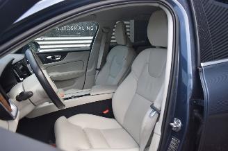 Volvo V-60 2.0 B3 Momentum Business 163Pk *Navi/Clima/Leder/Stoelverwarming picture 5