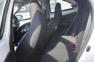 Toyota Aygo X 1.0 VVT-i MT Play 72Pk *Airco/Camera picture 6