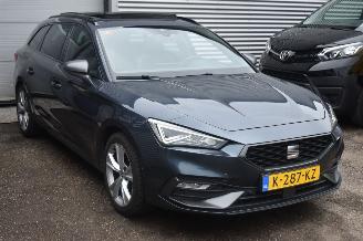 Seat Leon SPORTSTOURER 2.0 FR Tdi 150Pk *Navi/Clima/Camera/Panorama picture 2