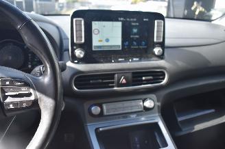 Hyundai Kona 64kwh premium 204Pk *Navi/Clima/Camera/Leder/stoelverwarming picture 10