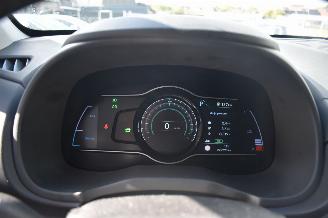 Hyundai Kona 64kwh premium 204Pk *Navi/Clima/Camera/Leder/stoelverwarming picture 11