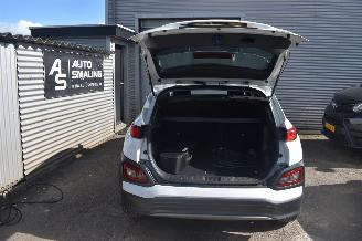 Hyundai Kona 64kwh premium 204Pk *Navi/Clima/Camera/Leder/stoelverwarming picture 5