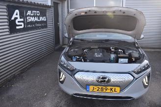 Hyundai Ioniq 38Kwh Comfort Ev 136Pk *Navi/Clima/Camera/stoelverwarming picture 16
