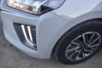 Hyundai Ioniq 38Kwh Comfort Ev 136Pk *Navi/Clima/Camera/stoelverwarming picture 17
