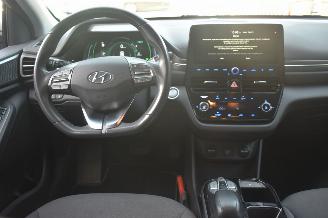 Hyundai Ioniq 38Kwh Comfort Ev 136Pk *Navi/Clima/Camera/stoelverwarming picture 7