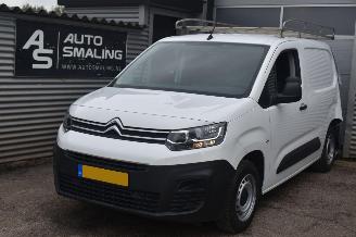 Schade bestelwagen Citroën Berlingo 1.5 Bluehdi Control 75Pk *Airco 2021/8