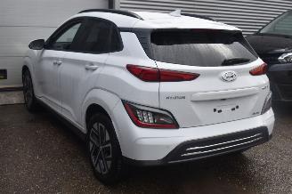 Hyundai Kona 64Kwh Comfort 204Pk 3FASE *Navi/Clima/Camera/Stoelverwarming picture 3