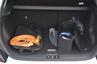 Hyundai Kona 64Kwh Comfort 204Pk 3FASE *Navi/Clima/Camera/Stoelverwarming picture 11