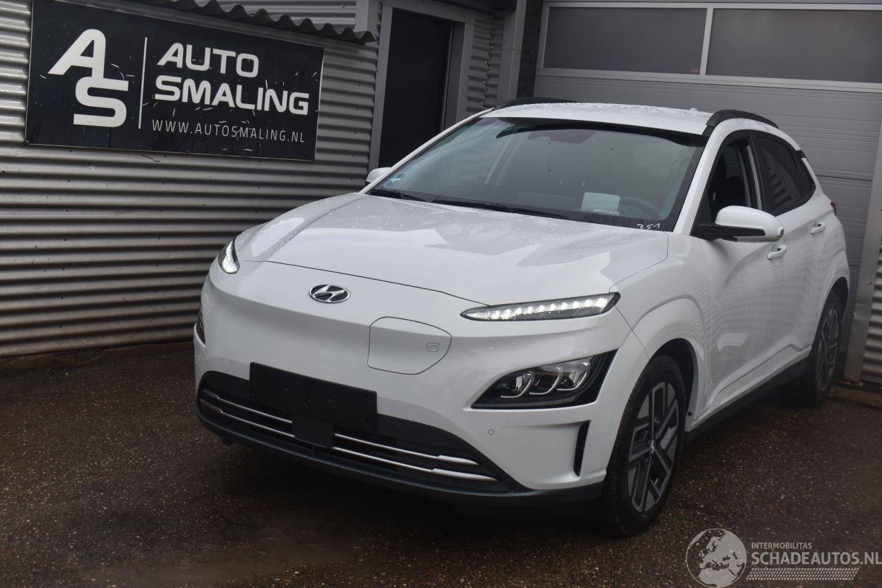 Hyundai Kona 64Kwh Comfort 204Pk 3FASE *Navi/Clima/Camera/Stoelverwarming