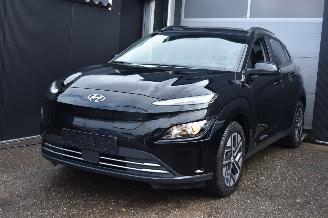 Schadeauto Hyundai Kona 39Kwh Comfort 136Pk *Navi/Clima/Camera/Stoelverwarming 2022/8