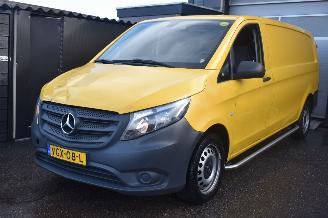 krockskadad bil bedrijf Mercedes eVito 41Kwh Lang Launch Edition116Pk *Navi/Clima/Camera 2020/10