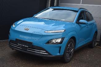 skadebil auto Hyundai Kona 39Kwh Comfort 136Pk SOH 100% *Navi/Clima/Camera/Stoelverwarming 2021/6