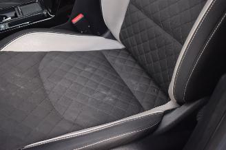 Kia Ceed Sportwagen 1.6 Crdi GT-Line 136Pk *Navi/Clima/Camera/Panorama/Stoelverwarming picture 19