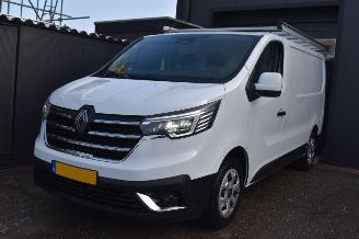 uszkodzony samochody ciężarowe Renault Trafic 2.0 Blue Dci 130Pk L1H1 Advance *Navi/Clima/Camera 2024/10
