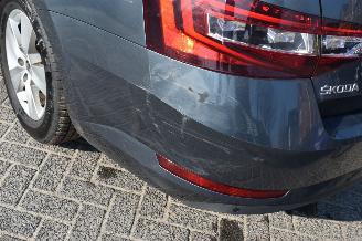 Skoda Superb 2.0 Tdi Business Edition 150Pk *Navi/Clima/Camera/Stoelverwarming/Camera/Xenon picture 8