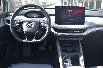 Skoda Enyaq 60Kwh 179Pk 3FASE *Navi/Clima/Camera/Panorama/Stoelverwarming picture 8